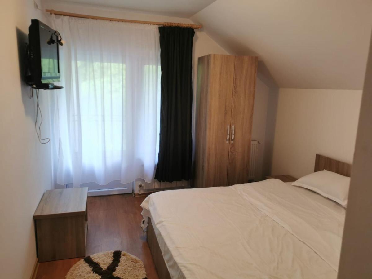 Casa Noastra Otel Orşova Oda fotoğraf