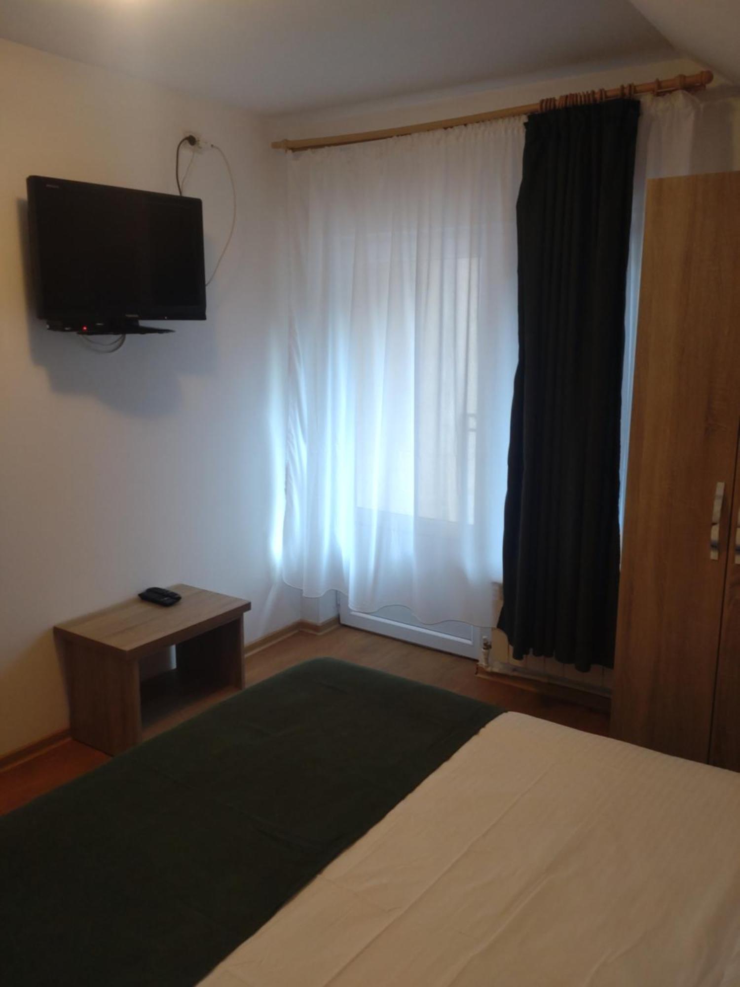 Casa Noastra Otel Orşova Oda fotoğraf
